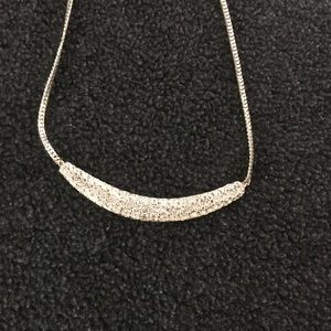 Silver rhinestone necklace